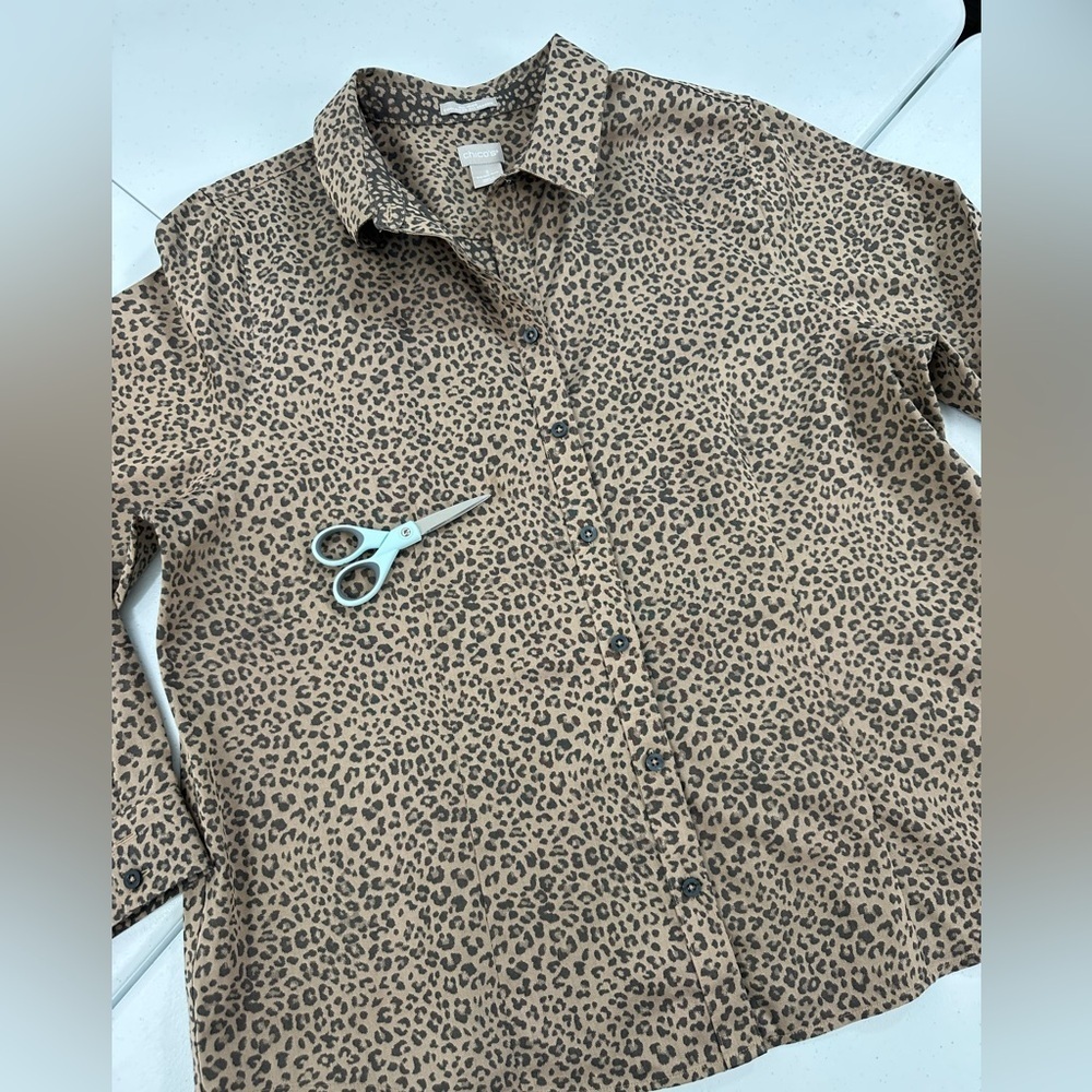 Chico’s No Iron Coolmax Leopard Print Shirt Button Long Sleeve Travel Classic 3 - Picture 10 of 10